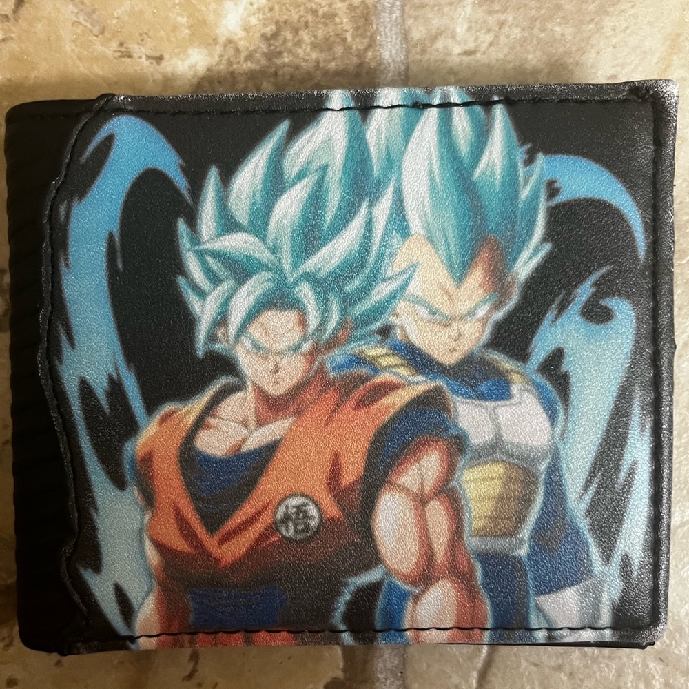 This wallet is pretty new, I kept it nice and clean!
